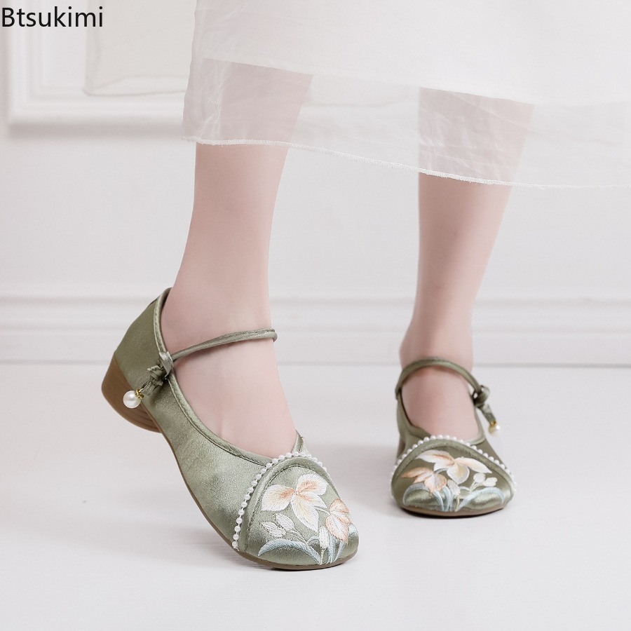 Ethnic Fashion In - Modne haftowane buty damskie w stylu