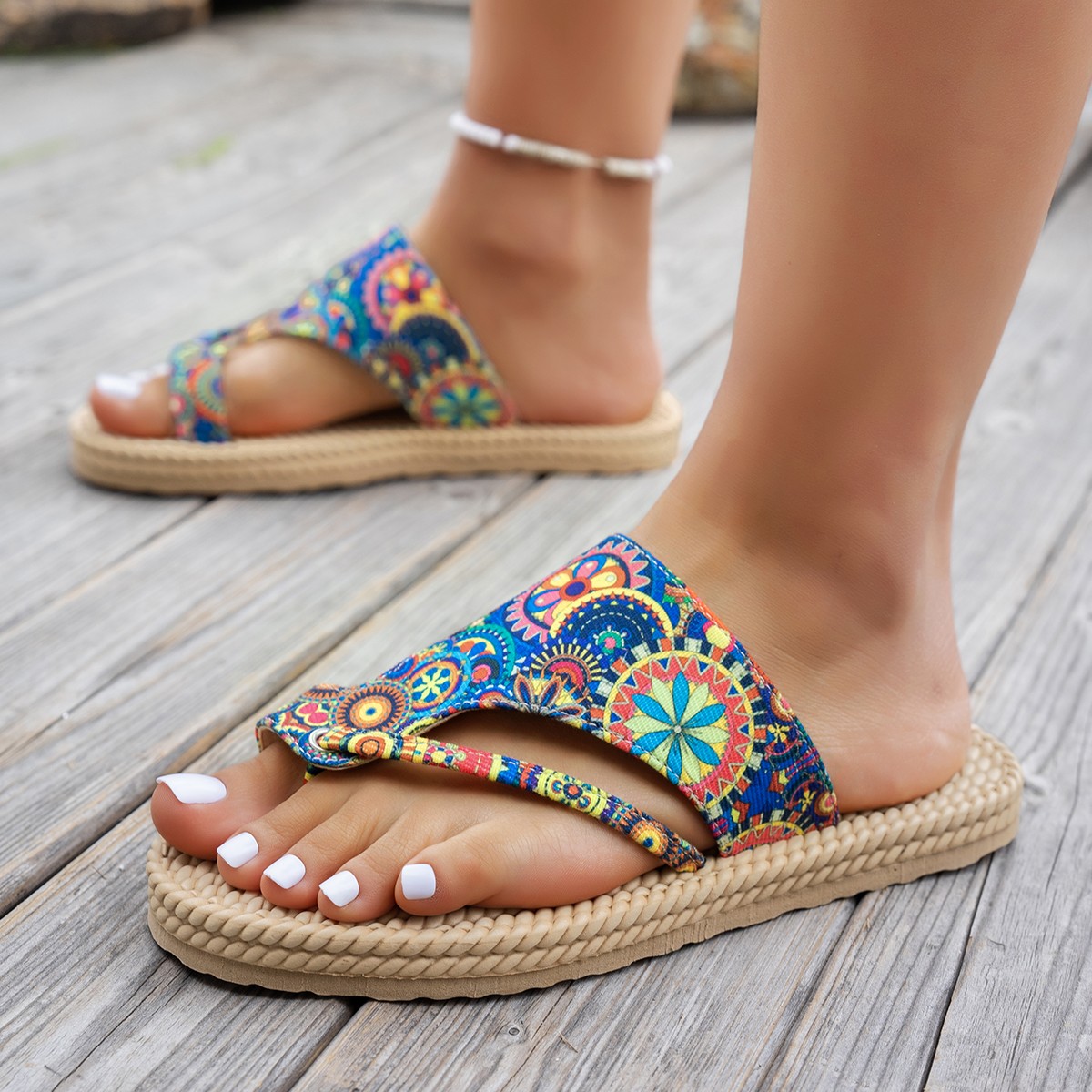 Ethnic Modern Fashion - Damskie klapki z odkrytymi palcami, wsuwane,