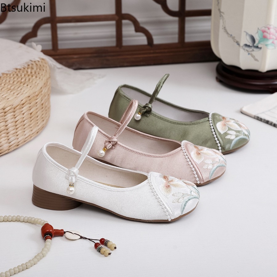 Modne haftowane buty damskie w – Ethnic Fashion In recenzja i cena