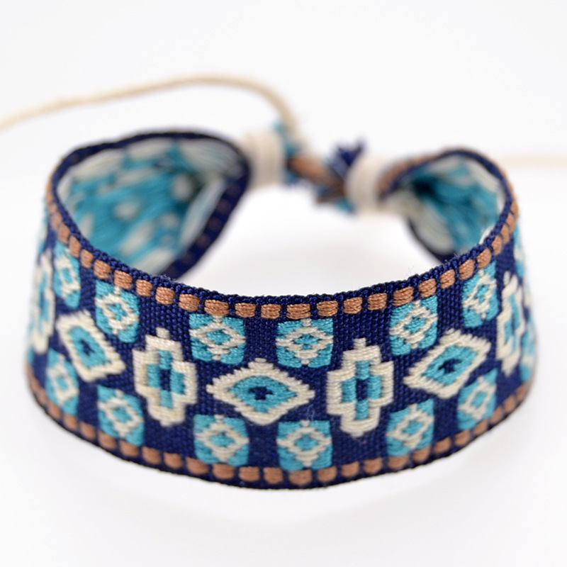 Moda w stylu etnicznym ręcznie – Ethnic Fashion Brands recenzja i cena