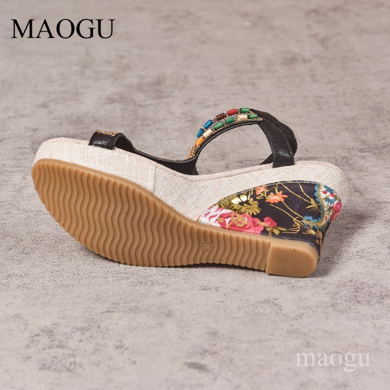 Sandały na koturnie w stylu bo – Ethnic Modern Fashion recenzja i cena
