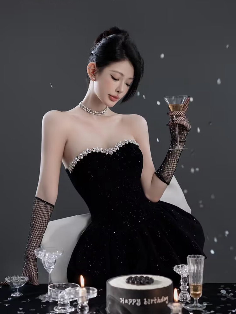 Elegancki czarny strój fotogra – Ethnic Fashion Studio recenzja i cena